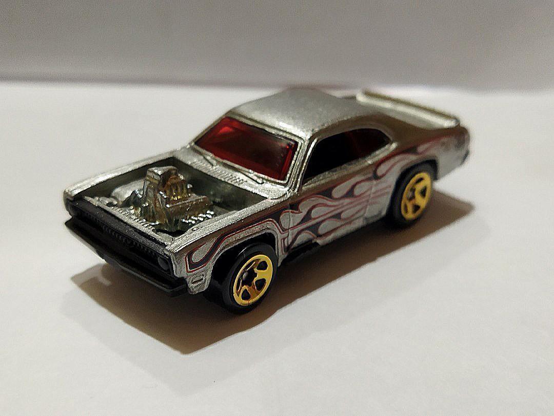 Hot Wheels 2018 50th Anniversary Zamac Flames 7 8 72 Plymouth