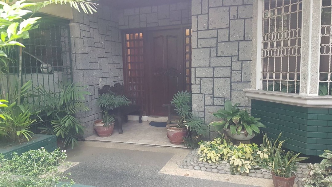 5 Bedroom House and Lot For Sale In Marikina Near City Hall, Property