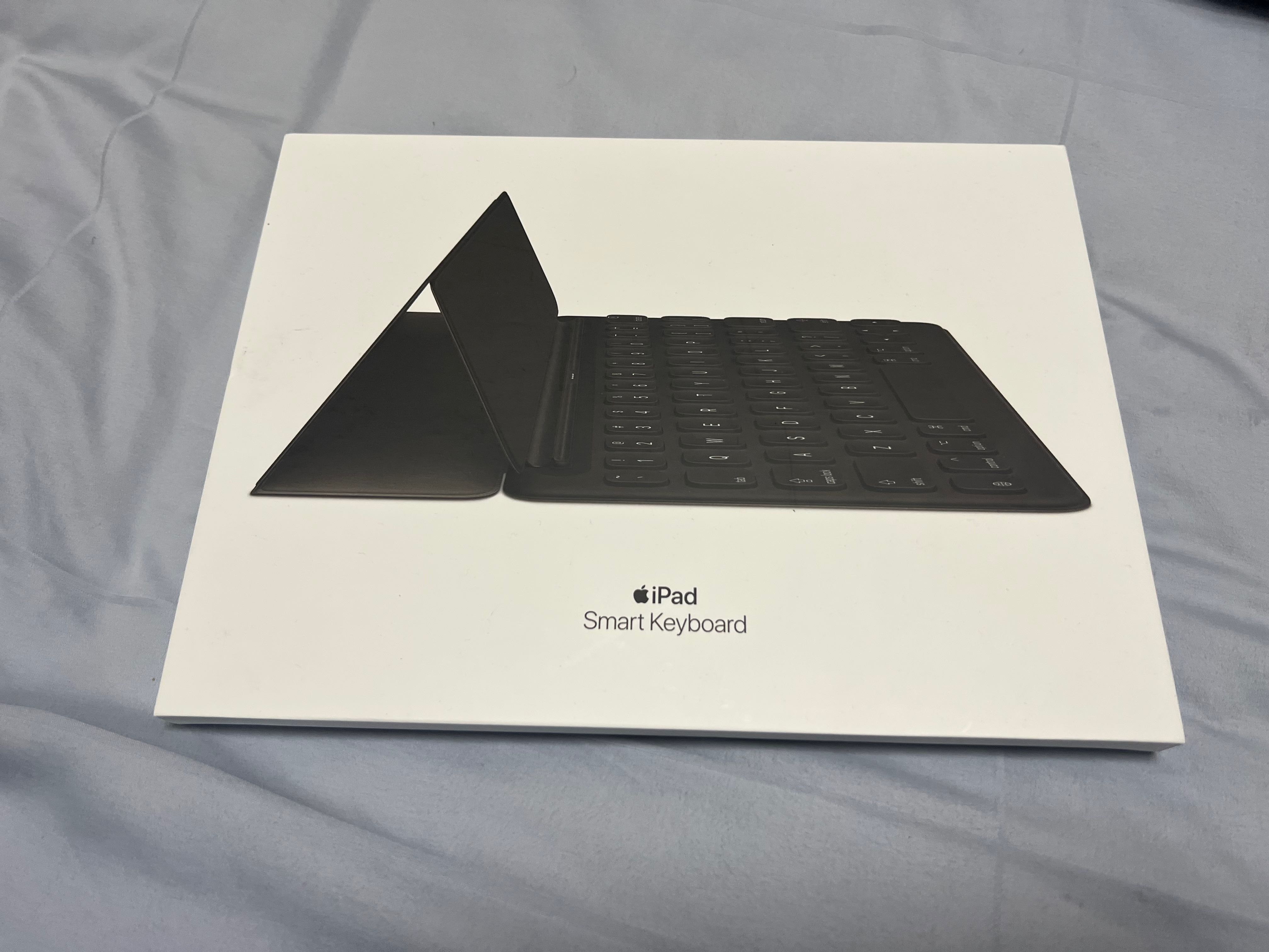 Smart Keydoard iPad Smart Keyboard., Computers & Tech, Parts & Accessories, Other ...