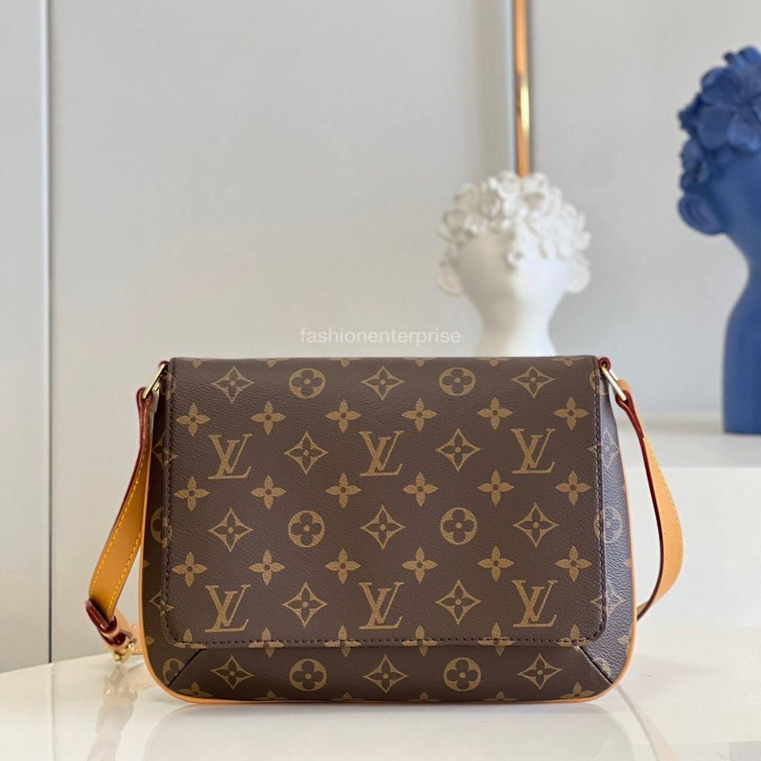 Musette Tango Short Strap, Used & Preloved Louis Vuitton Shoulder Bag, LXR Canada, Brown