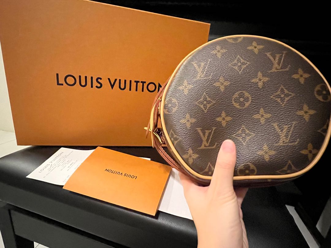 SALE! Authentic Louis Vuitton LV Monogram Crossbody bag Boite Chapeau  Souple MM, Luxury, Bags & Wallets on Carousell