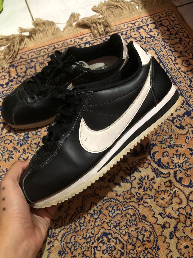 nike cortez black and white womens