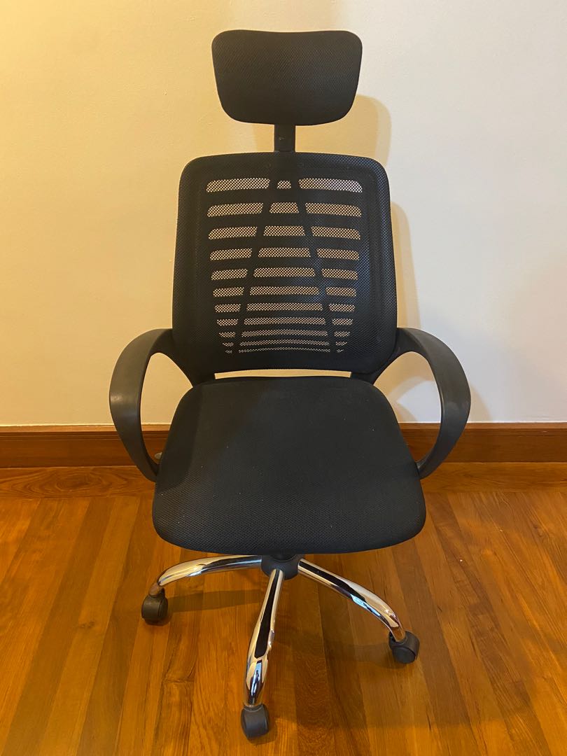 Vhive Office computer chair with rollers, Furniture & Home Living, Furniture, Chairs on Carousell