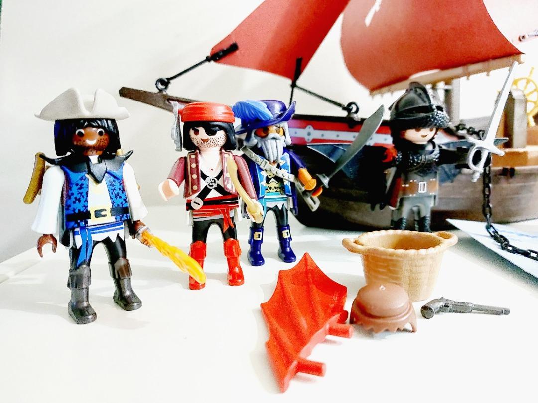 Playmobil pirates 6681 hot sale