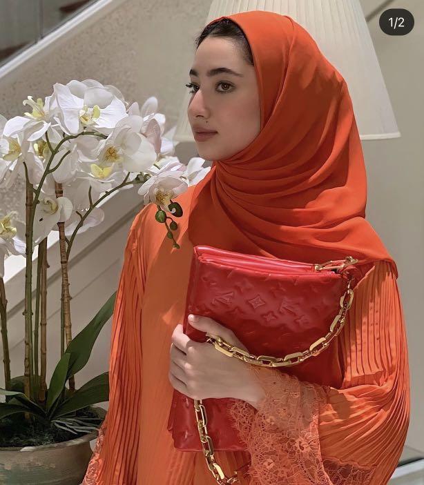 Pleated abaya full rhinestone Women s Fashion Muslimah Fashion