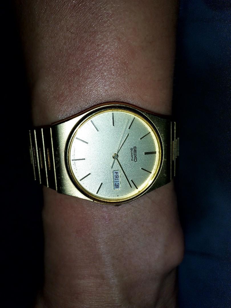 SEIKO 6533-8000 RD quartz 35mm gold watch like new in good working  condition, 興趣及遊戲, 收藏品及紀念品, 古董收藏- Carousell