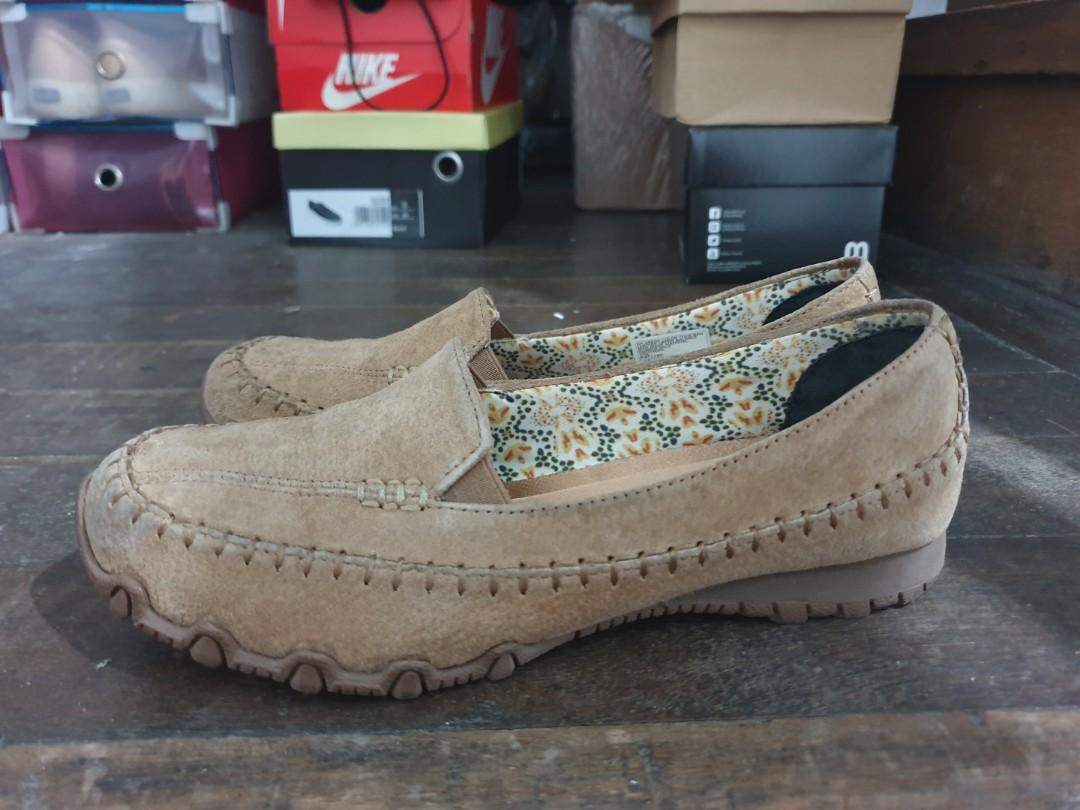 Skechers relaxed deals fit pedestrian