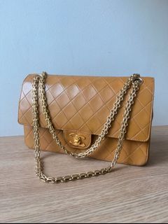 (Category: ) located in . Submitted by styluxaddict (Listing ID 1168838000, Image 1). Description: .