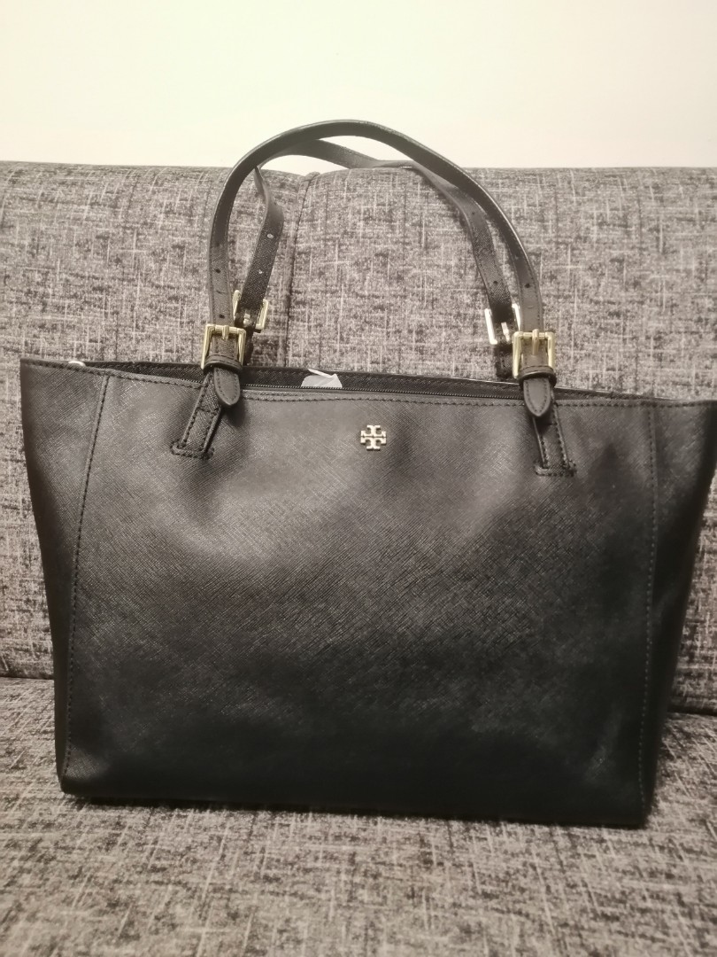 Tory burch (york buckle tote), Women's Fashion, Bags & Wallets, Tote Bags  on Carousell