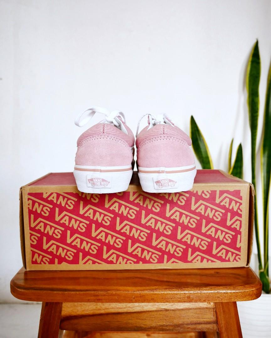 Zephyr true white vans hot sale
