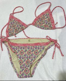 (Category: ) located in . Submitted by decluttermakati (Listing ID 1175267826, Image 1). Description: .