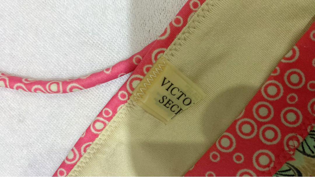 victoria’s Secret Swimsuit (Category: Bikinis & Swimsuits) located in Makati City. Submitted by decluttermakati (Listing ID 1175267826, Image 2). Description: .