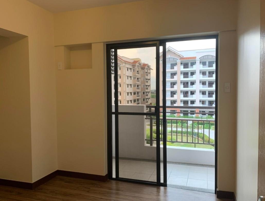 4BR condo in Acacia taguig City near BGC, Property, For Sale