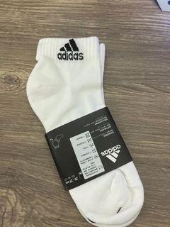 Adidas 小白襪 全新（M）