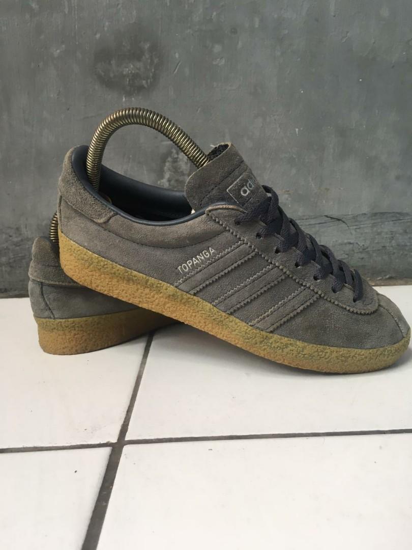 Adidas Topanga Fesyen Pria Sepatu Sneakers di Carousell