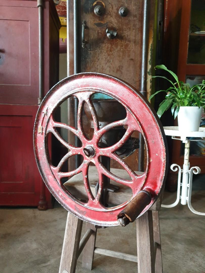 Antique Coffee Grinder, Hobbies & Toys, Collectibles & Memorabilia