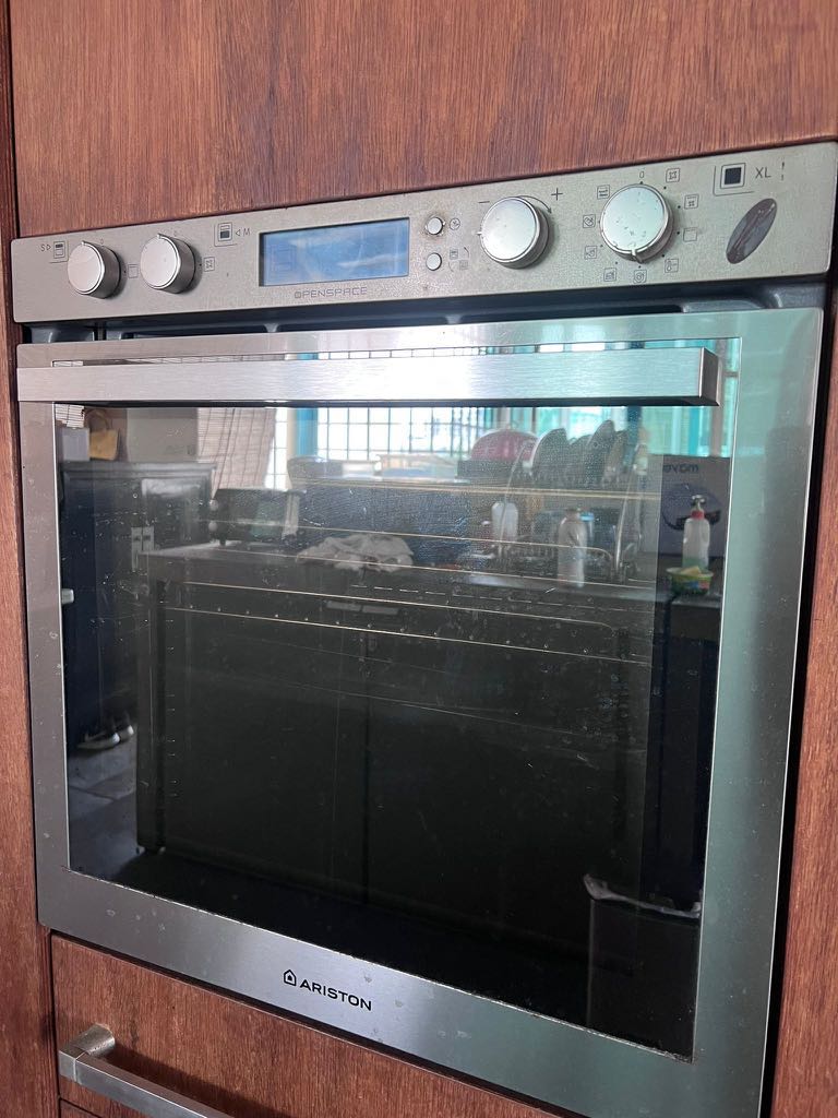 Ariston 70L 10 cooking functions Pyrolytic OS 99D P IX builtin oven