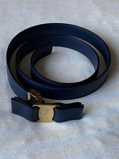 Authentic Salvatore Ferragamo Vara Navy Bow Leather Belt