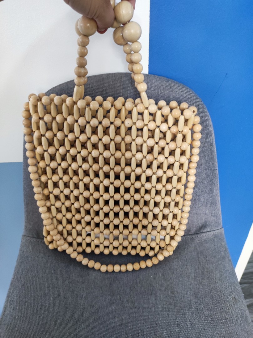 Wooden shop beach bag