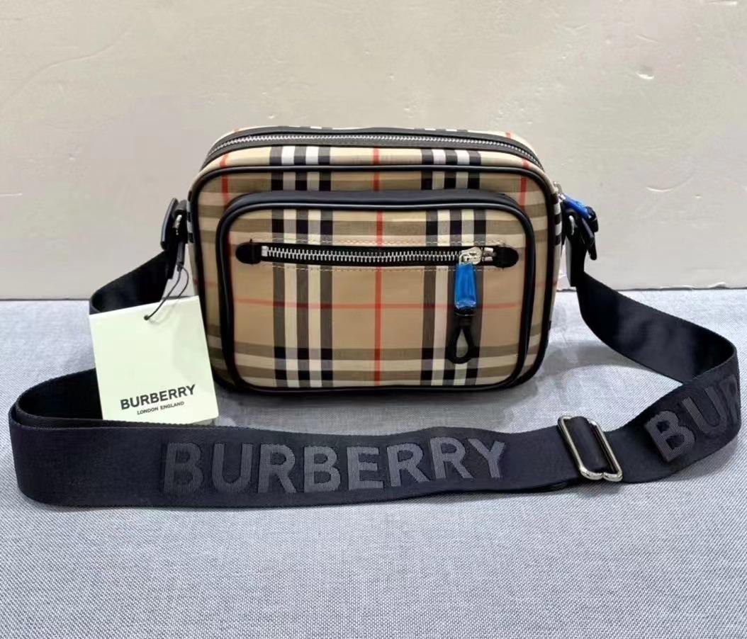 Vintage burberry crossbody discount