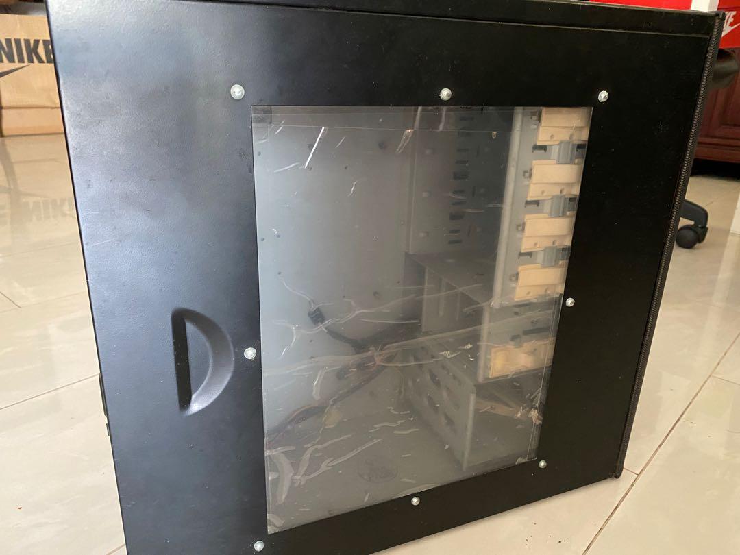 Computer Desktop case (Category: Desktops) located in Singapore. Submitted by jeyne (Listing ID 1175288985, Image 2). Description: Well used, but not abuse. all good computer desktop case. .