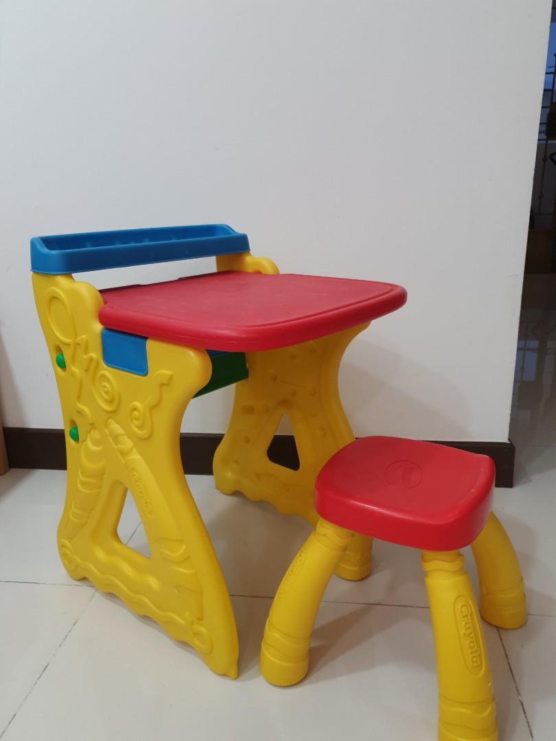 Crayola drawing table easel chair set, Babies & Kids, Baby Nursery