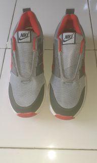 Dijual Cepat sepatu Nike pria