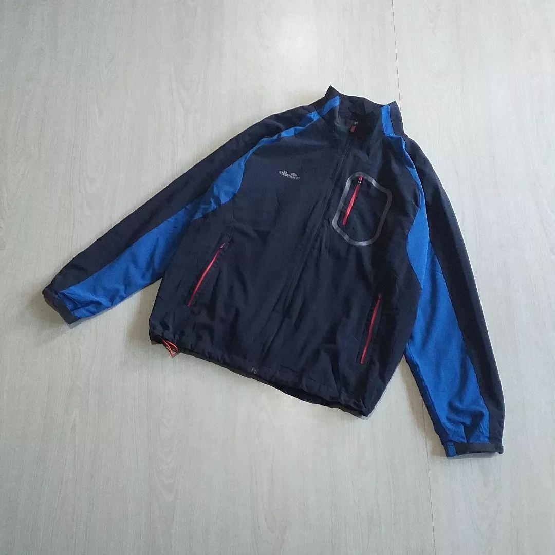 ELLESSE SOFTSHELL JACKET Fesyen Pria Pakaian Baju Luaran di