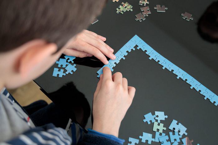 fixing jigsaw puzzles, Bulletin Board, Looking For on Carousell