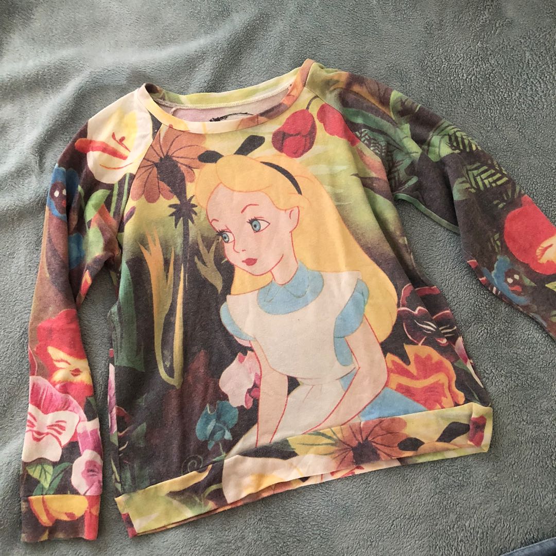 Alice in wonderland sweatshirt forever 21 store