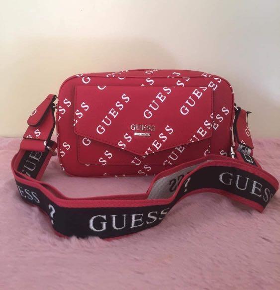Guess Wayne Camera Crossbody, Women's Fashion, Bags & Wallets, Cross