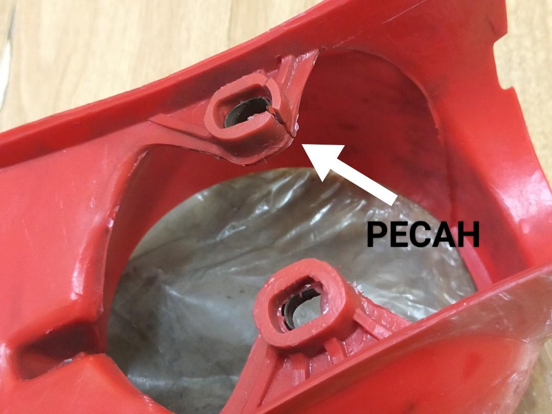 HEADLAMP COVER BARU HONDA C200 C201 (ADA DEFECT PECAH), Motorbikes on