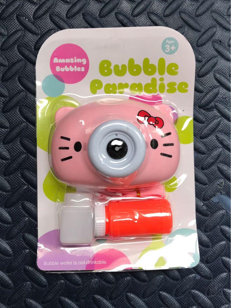 Hello Kitty Bubble Camera Toy (Category: Kids Toys) located in Quezon City. Submitted by salensellph (Listing ID 1175440319, Image 1). Description: .