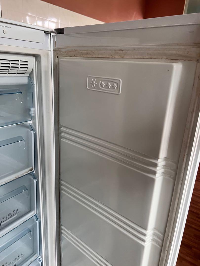 Hisense 176L Upright Freezer HR6VFF177A, TV & Home Appliances, Kitchen