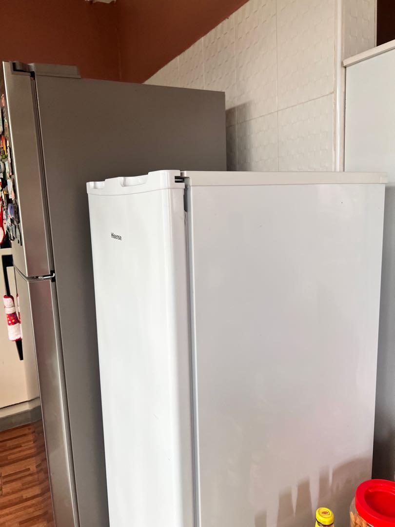 Hisense 176L Upright Freezer HR6VFF177A, TV & Home Appliances, Kitchen