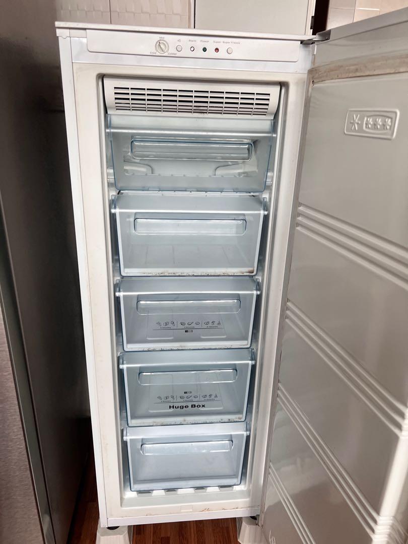 Hisense 176L Upright Freezer HR6VFF177A, TV & Home Appliances, Kitchen