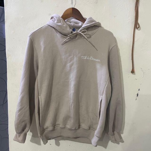 Hoodie H M Original series Club de Demain Fesyen Pria Pakaian Atasan di Carousell