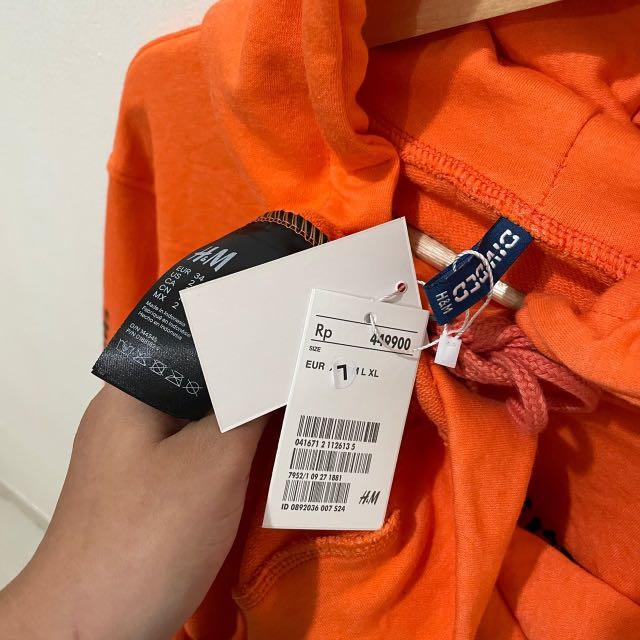Hoodie Hu0026M Original series Friday The 13th, Fesyen Pria, Pakaian , Atasan  di Carousell