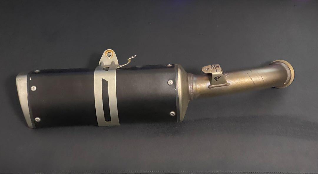 Duke 390 outlet stock exhaust