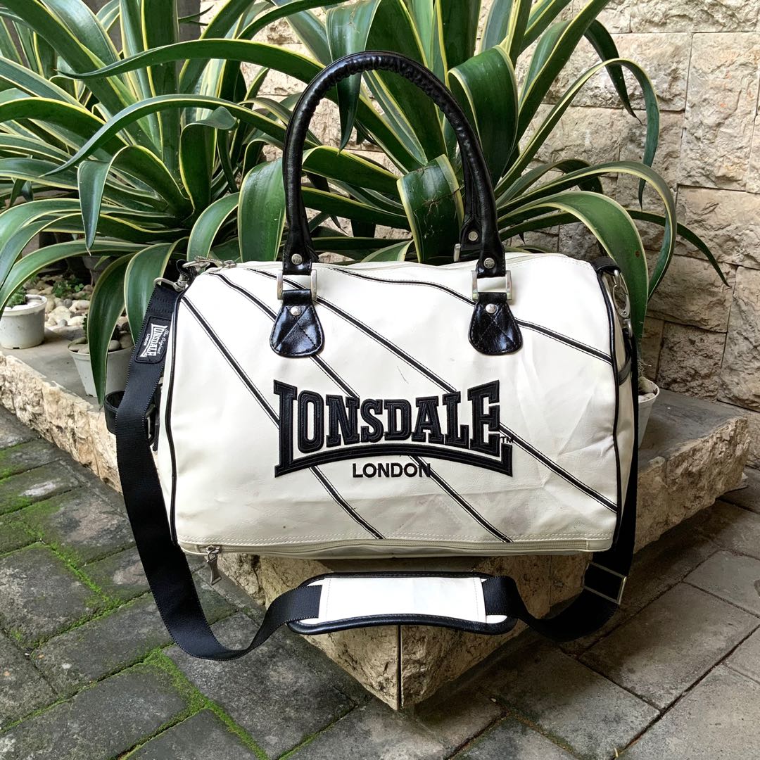 LONSDALE LONDON DUFFLE WEEKENDER BAG, Fesyen Pria, Tas & Dompet , Tas