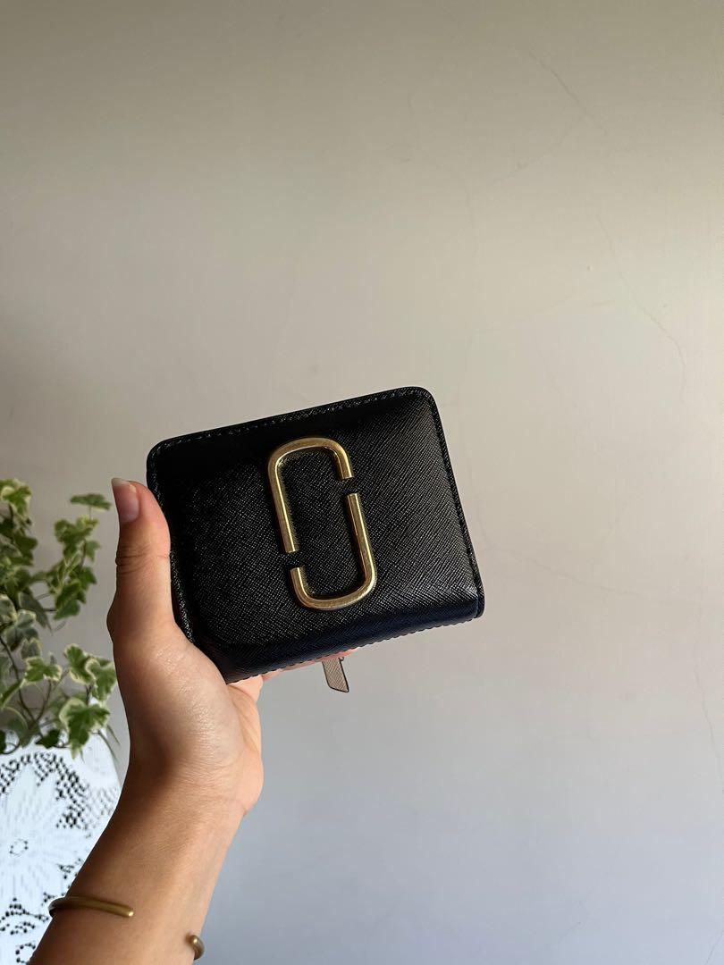 Snapshot wallet on sale