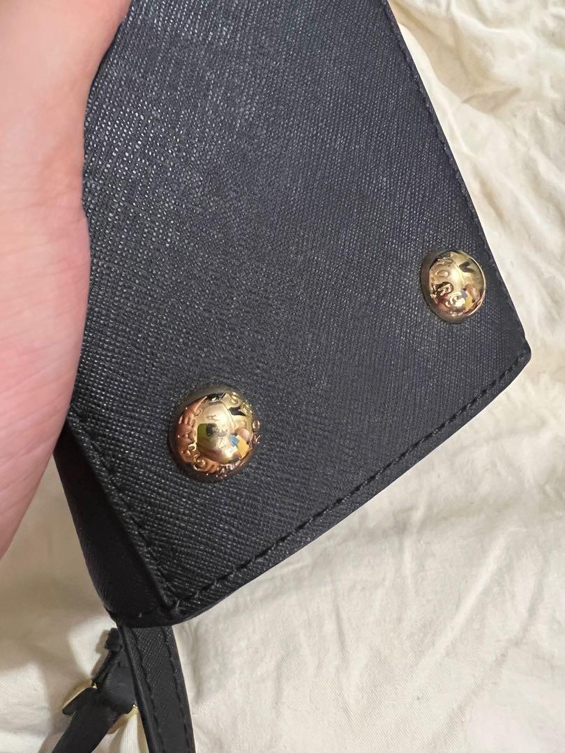 MICHAEL KORS BLACK BAG (Category: Luxury Bags & Wallets) located in Manila. Submitted by offbeyondph (Listing ID 1175445995, Image 2). Description: .