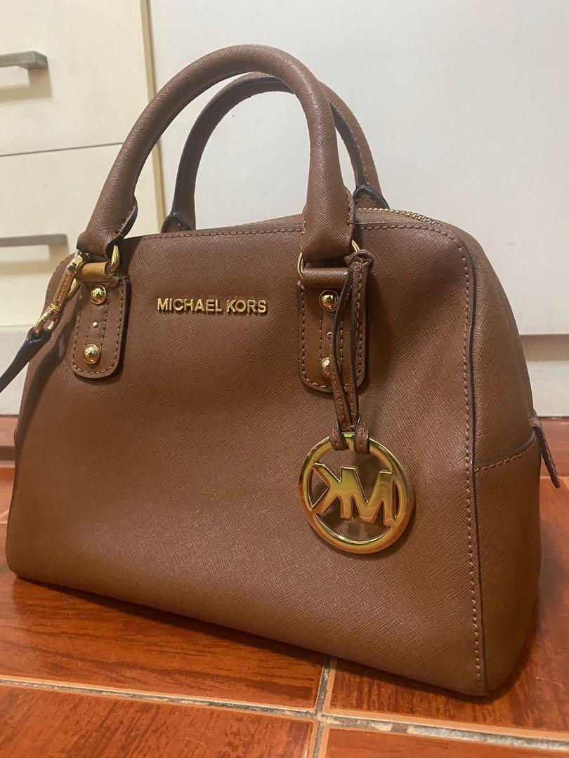 Michael Kors Brown Clutch Crossbody Bag, Luxury, Bags & Wallets on Carousell