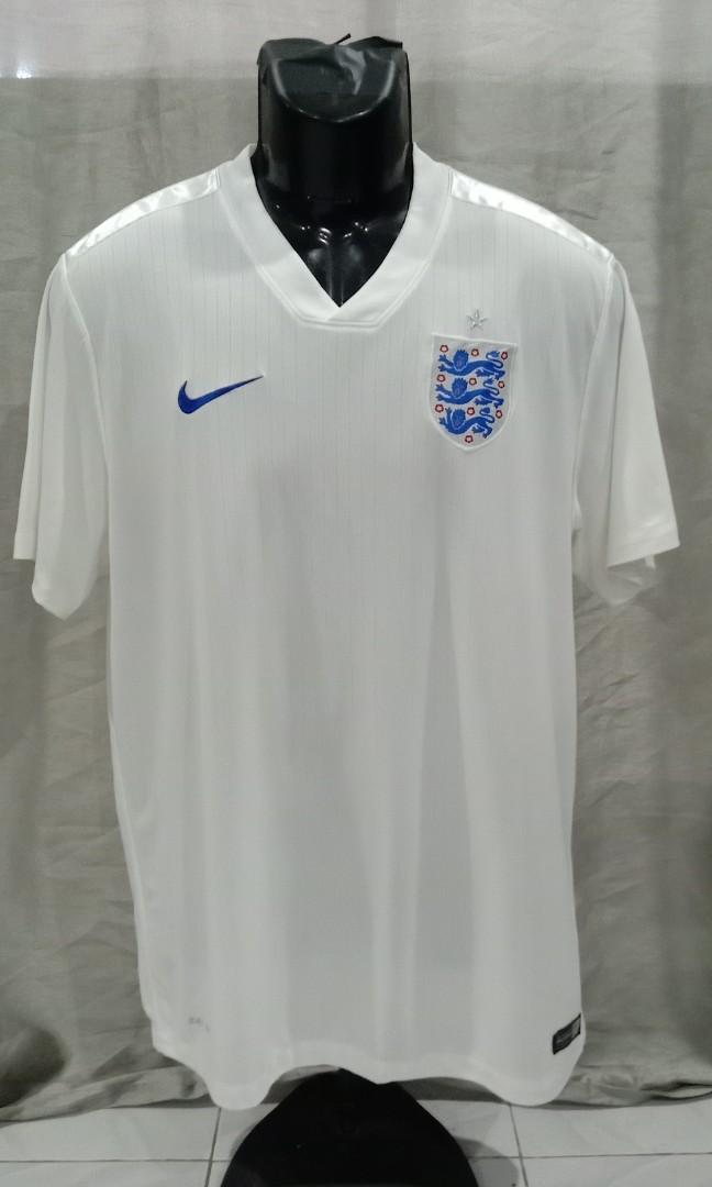 Nike England world cup jersey, Men's Fashion, Activewear on Carousell
