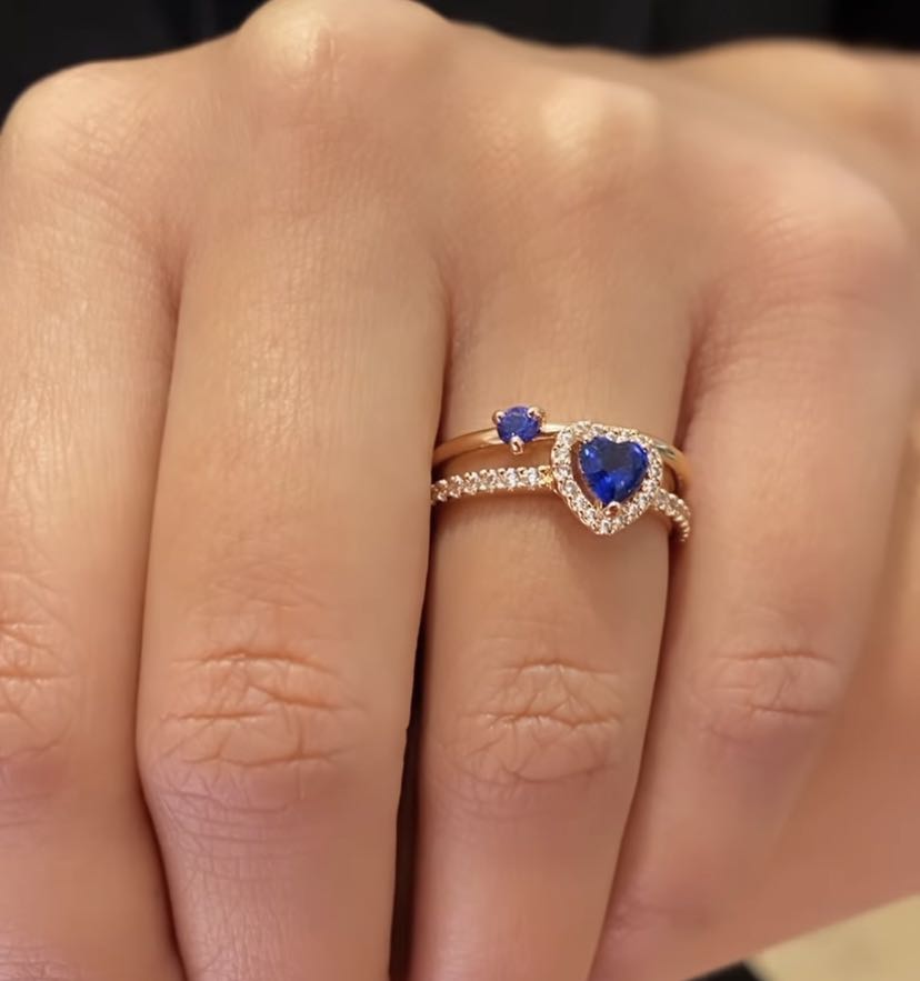 Blue solitaire clearance ring pandora