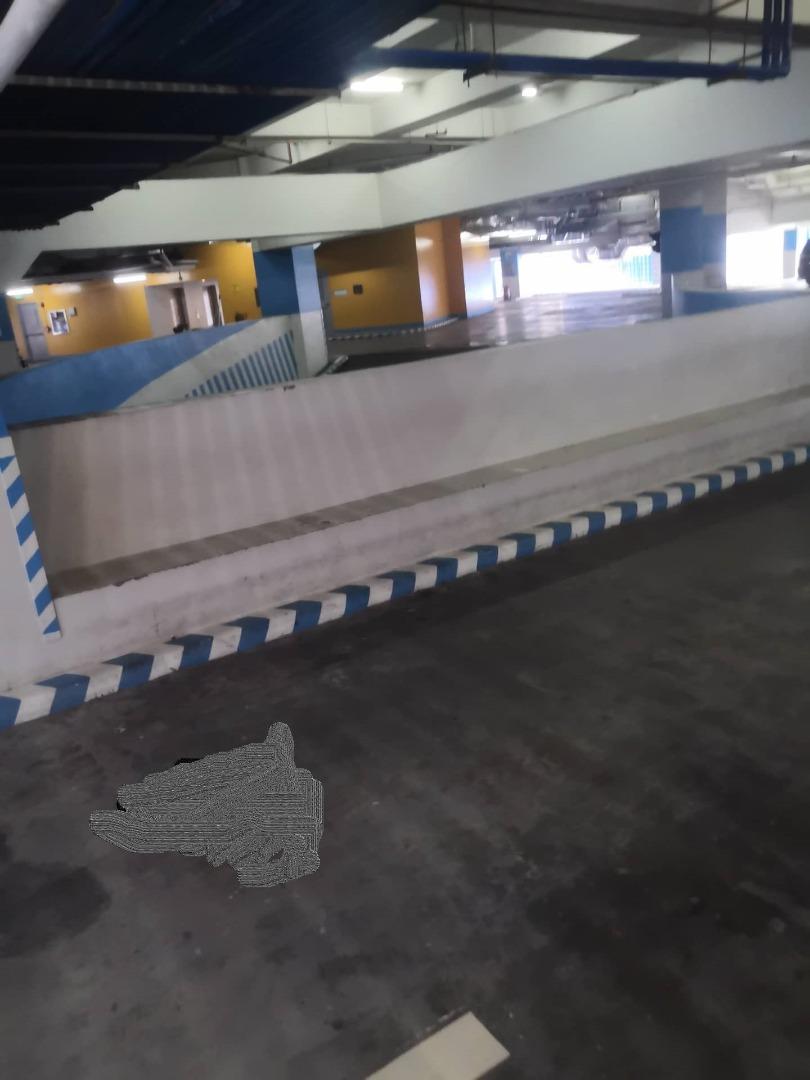 PARKING @ 3 CENTRAL MAKATI FOR RENT (Category: Apartments & Condos) located in Makati City. Submitted by nancy.garcia (Listing ID 1175421984, Image 1). Description: 1 parking slot for rent at 3 Central. For long term lease..