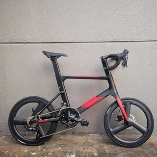 (Category: ) located in . Submitted by pro_bicycle_sg (Listing ID 1175363301, Image 1). Description: .