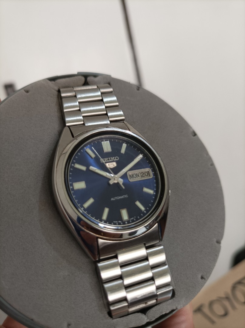Seiko 7009 3040, Men's Fashion, Watches & Accessories, Watches on Carousell