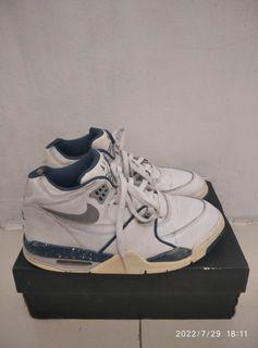 Sepatu Nike Flight 89