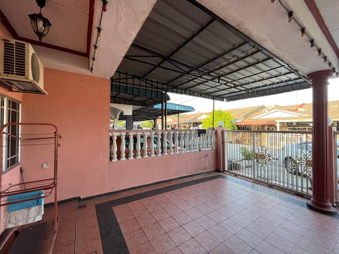 Single Storey Intermediate Unit Taman Sri Andalas Klang., Property